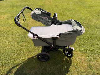 Bugaboo Donkey5 Twin + Capazo + Bolsa+ funda silla