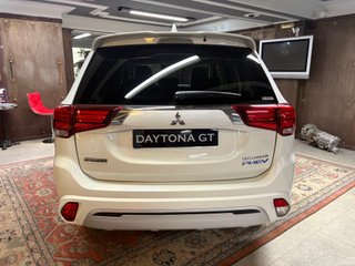 Mitsubishi Outlander 2.4 PHEV Motion Auto 4WD MY19.5