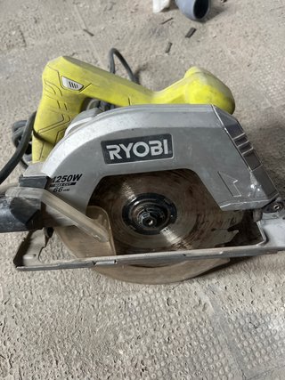 Sierra Circular Ryobi 1250W