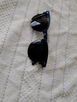 Gafas de sol Michelin azules y negras