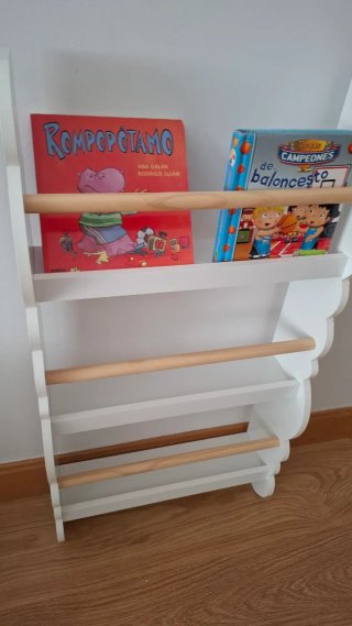 Estantería infantil madera y metal