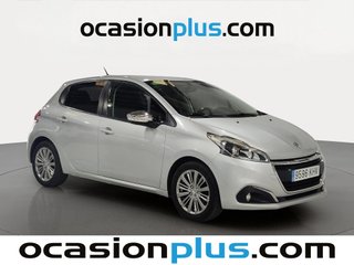 Peugeot 208 PureTech 82 Style 60 kW (82 CV)