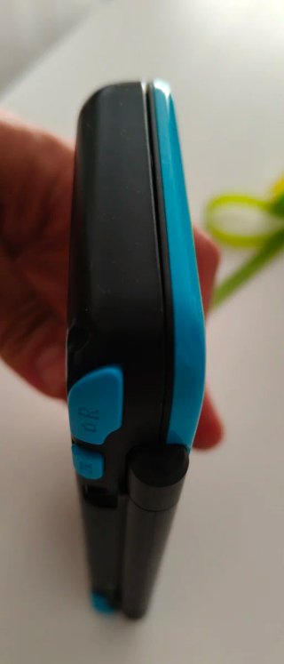 Nintendo 2DS XL Nero/Blu + Accessori