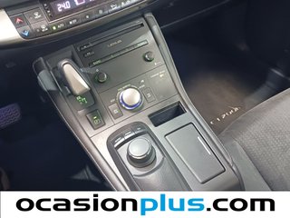 Lexus CT 200h Executive + Navibox 100 kW (136 CV)