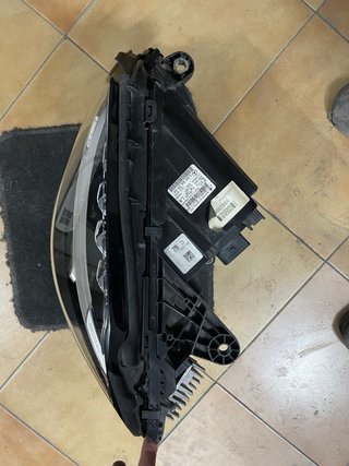 Faro LED Izquierdo Mercedes W205