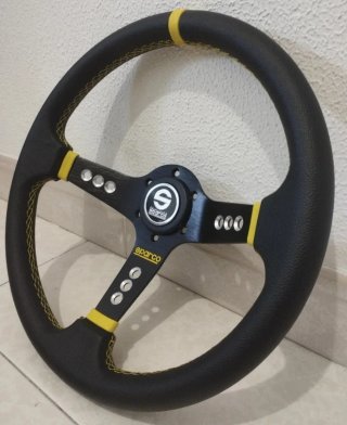 Piña Volante Daihatsu Rocky
