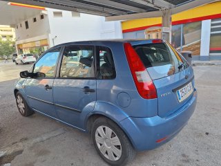 Ford Fiesta 1.4i 80 cv 166.000 klms año 2004
