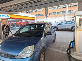 Ford Fiesta 1.4i 80 cv 166.000 klms año 2004