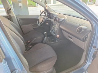 Ford Fiesta 1.4i 80 cv 166.000 klms año 2004