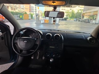 Ford Fiesta 1.4i 80 cv 166.000 klms año 2004