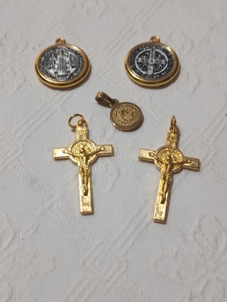 Lote 5 Medallas San Benito