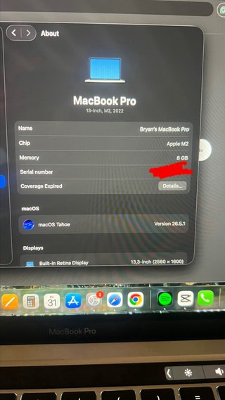 MacBook Pro 13” barra tactil, chip M2 8GB 256GB