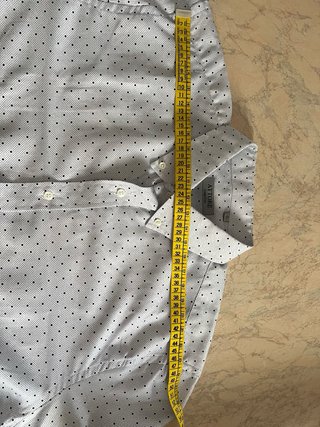 Camicia a manica lunga elegante bianca con pois