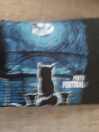 Camiseta Negra Oporto Gatos Luna talla S unisex