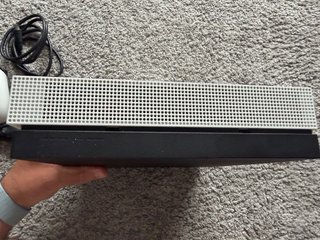 Xbox One X Bianca