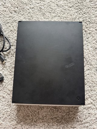 Xbox One X Bianca