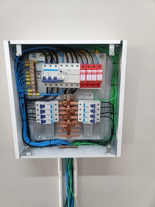 Electricista | Instalación | Reparación de averías