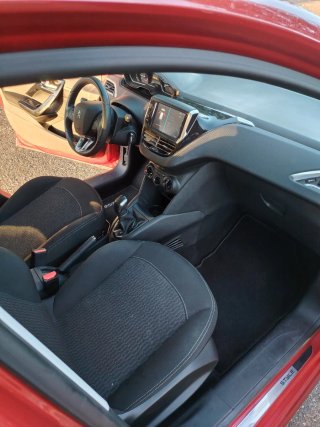 Peugeot 208 2017