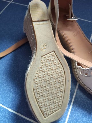 Alpargatas cuña beige
