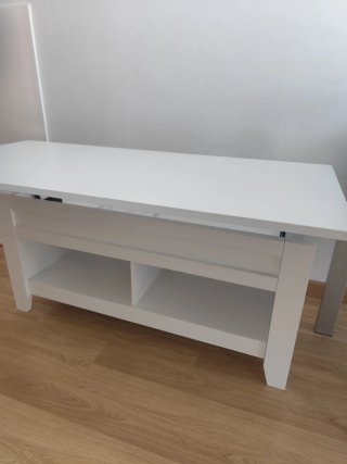 Mesa de salón elevable blanca