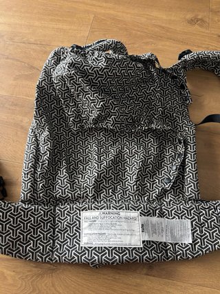 Mochila Tula Toddler Nueva sin estrenar