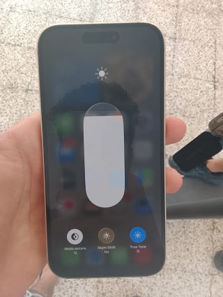 iPhone 15 como nuevo