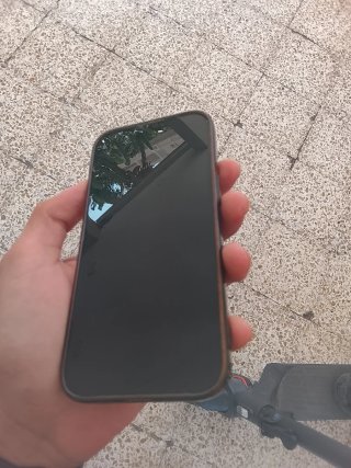 iPhone 15 como nuevo