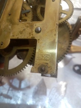 Maquinaria de reloj antiguo