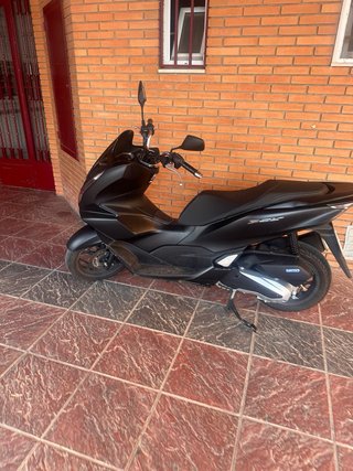 Honda pcx 2025