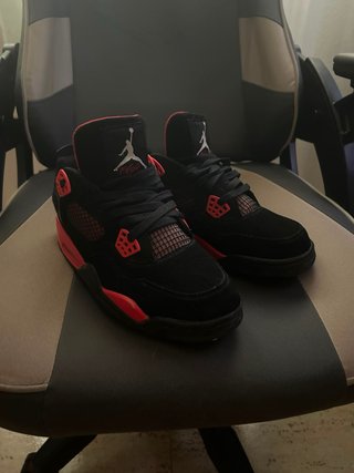Jordan 4 Red Thunder