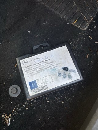 Tornillos seguridad Mercedes W204