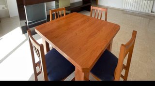 Mesa de comedor y 4 sillas de madera Tarrega
