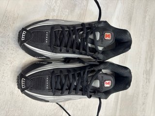 Nike Shox R4 Plata/Negro Poco Uso