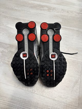 Nike Shox R4 Plata/Negro Poco Uso