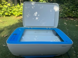 Impresora HP Blanca y Azul