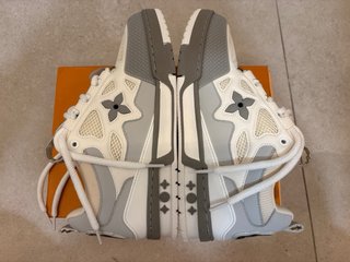 LV Skate grises de alta calidad