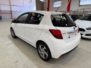 Toyota Yaris 2015 1.5 Active Hibrid