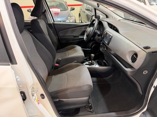 Toyota Yaris 2015 1.5 Active Hibrid