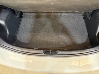 Toyota Yaris 2015 1.5 Active Hibrid
