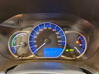 Toyota Yaris 2015 1.5 Active Hibrid