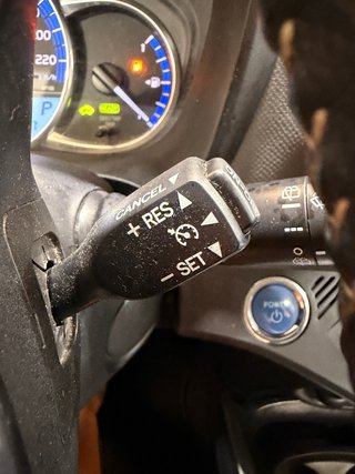 Toyota Yaris 2015 1.5 Active Hibrid