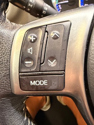 Toyota Yaris 2015 1.5 Active Hibrid