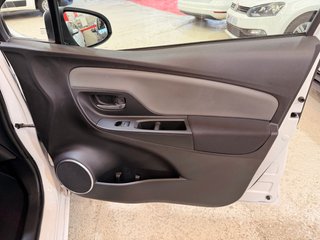 Toyota Yaris 2015 1.5 Active Hibrid