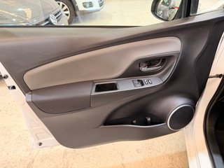 Toyota Yaris 2015 1.5 Active Hibrid