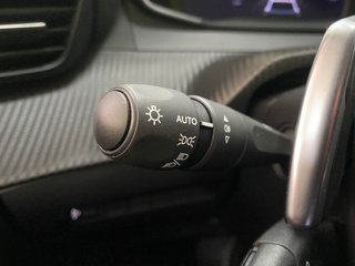 Peugeot 208 Allure Hybrid 1.2 110CV eDCS6 MHEV !!!
