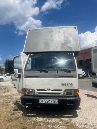 Nissan Cabstar Vivienda Camper
