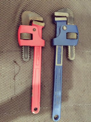 Llaves grifa 12" (2x10€)