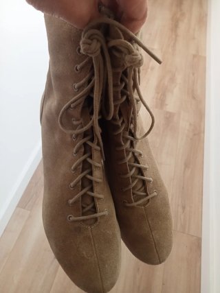 Botines de piel para mujer