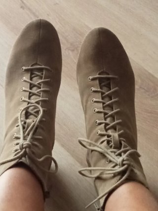 Botines de piel para mujer