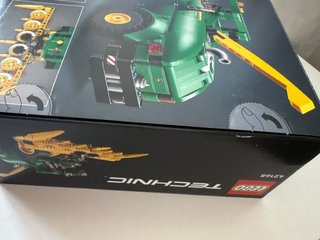 Lego Technic John Deere 42168 Cosechadora